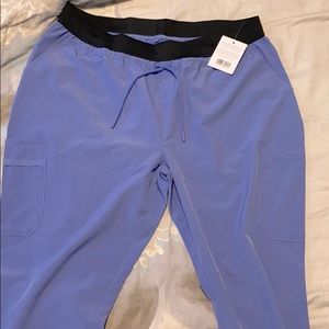 Jaanuu cargo scrub pant